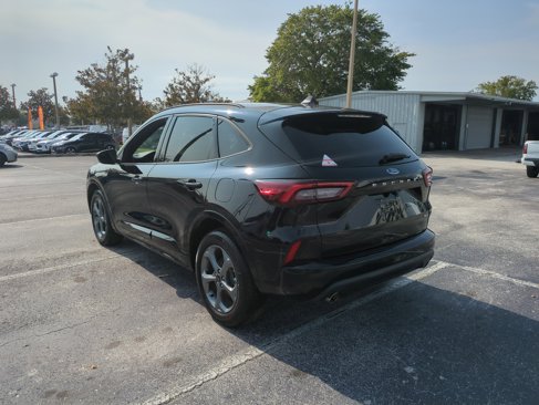 Used 2023 Ford Escape ST-Line image 6