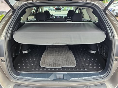 Used 2022 Subaru Outback Premium image 14