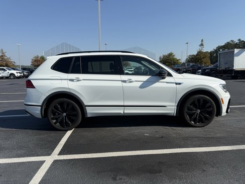 Used 2021 Volkswagen Tiguan SE R-Line image 9