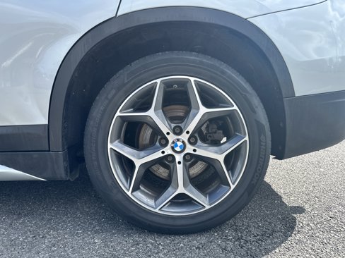 Used 2017 BMW X1 xDrive28i image 32