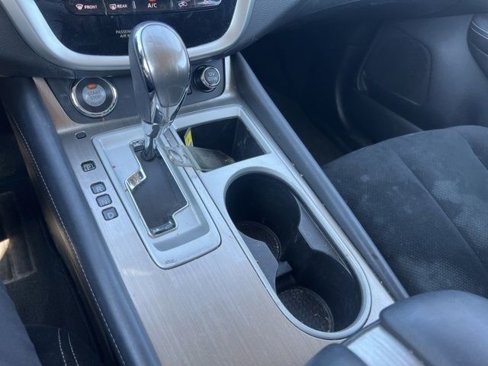 Used 2018 Nissan Murano SV image 12