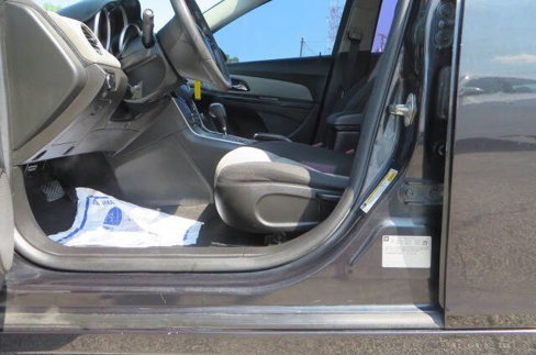 Used 2013 Chevrolet Cruze LS image 13