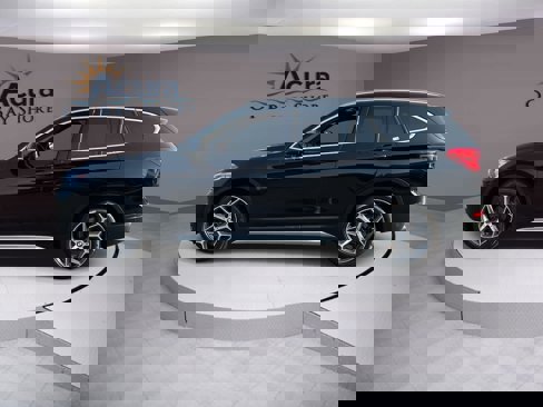 Used 2019 BMW X1 xDrive28i w/ Convenience Package image 2