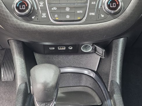 Used 2023 Chevrolet Malibu LT image 11