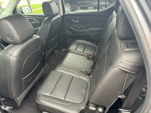 Used 2020 Chevrolet Traverse LT w/ Driver Confidence II Package image 5