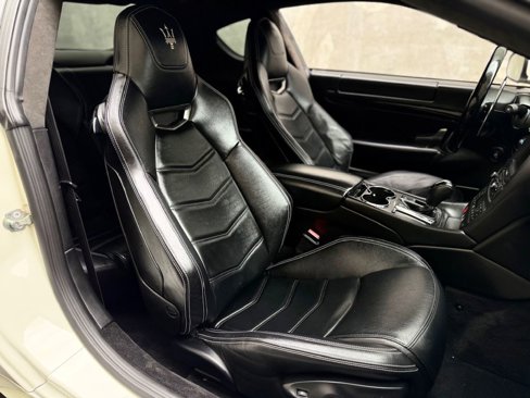 Used 2014 Maserati GranTurismo Sport image 34