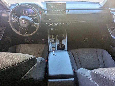 Used 2023 Honda Accord EX image 19