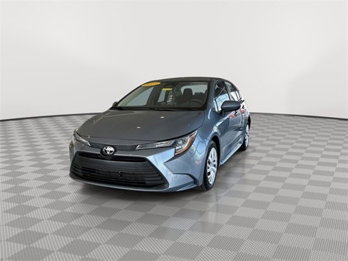 Used 2023 Toyota Corolla LE image 5