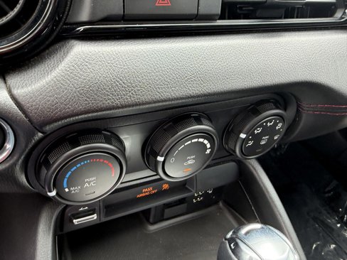 Used 2017 MAZDA MX-5 Miata RF Club image 14