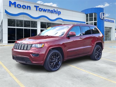 Used 2020 Jeep Grand Cherokee Altitude image 3