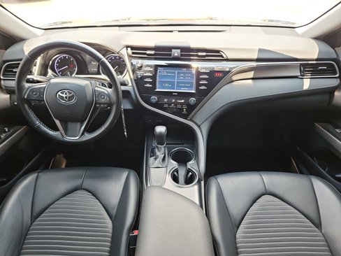 Used 2020 Toyota Camry SE image 17