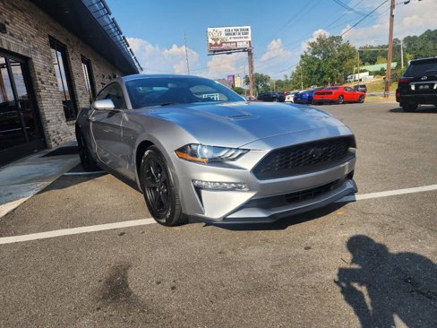 Used 2020 Ford Mustang Coupe image 7