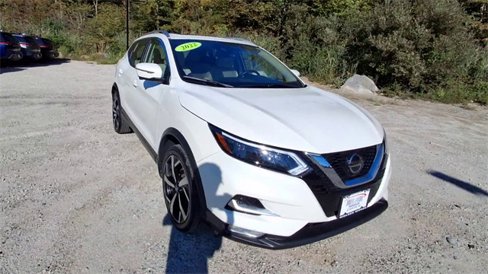 Certified 2022 Nissan Rogue Sport SL w/ Premium Package image 2