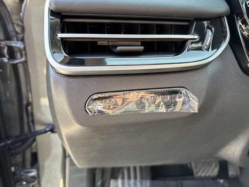 New 2025 INFINITI QX60 Luxe image 17