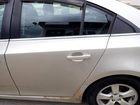 Used 2014 Chevrolet Cruze LT image 17