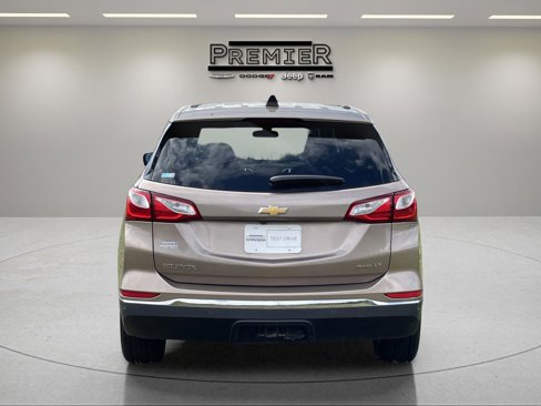 Used 2018 Chevrolet Equinox LT image 8