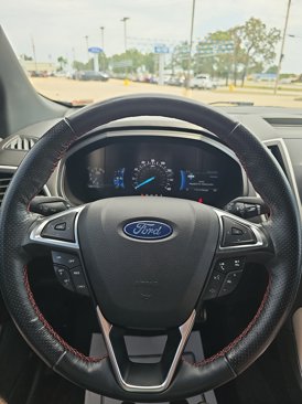 Used 2022 Ford Edge ST-Line image 23