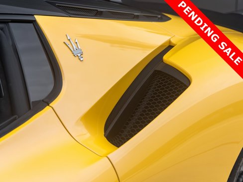 Used 2022 Maserati MC20 Coupe image 17