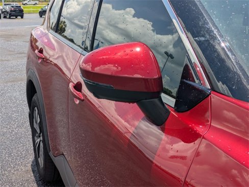 Used 2021 Nissan Rogue SV image 11