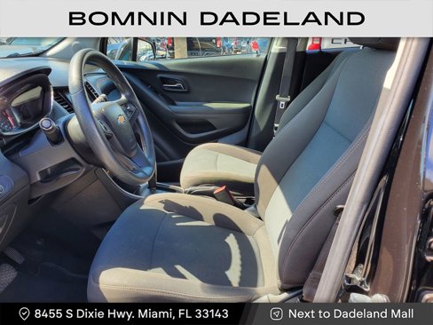 Used 2021 Chevrolet Trax LS w/ Tint and Cruise Package image 16