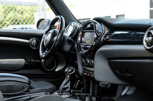 Used 2015 MINI Cooper S image 20