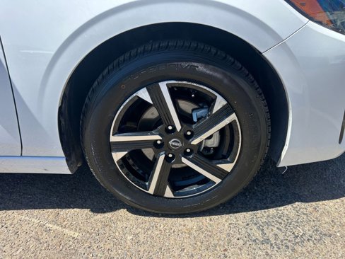 Used 2024 Nissan Sentra SV image 28