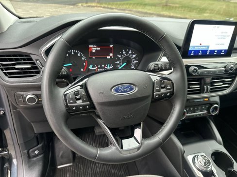 Certified 2022 Ford Escape SE w/ SE Sport Appearance Package image 14