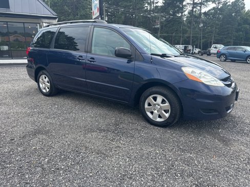 Used 2007 Toyota Sienna CE image 7