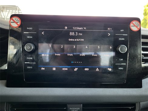Used 2025 Volkswagen Jetta SE image 12