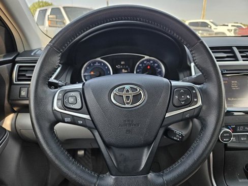 Used 2017 Toyota Camry XLE image 15