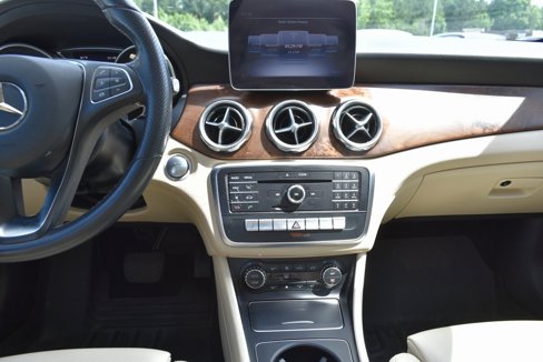 Used 2019 Mercedes-Benz GLA 250 image 18