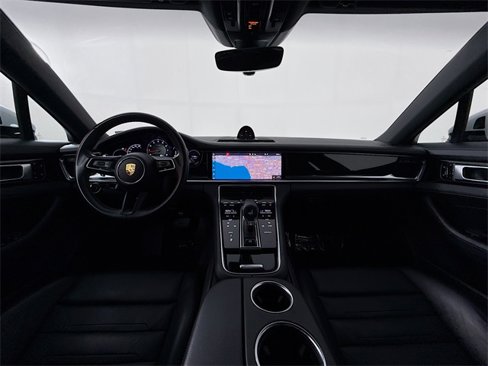 Certified 2021 Porsche Panamera image 27