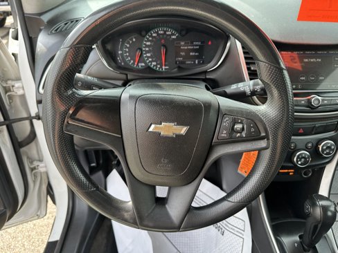 Used 2018 Chevrolet Trax LS image 24