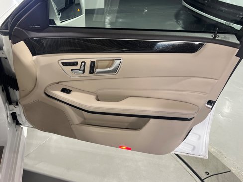 Used 2015 Mercedes-Benz E 350 Sedan image 32