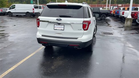Used 2017 Ford Explorer 4WD w/ Class II Trailer Tow Package image 7