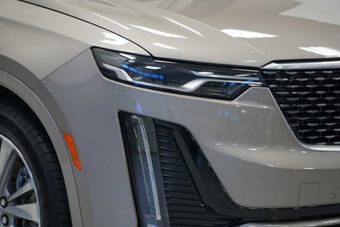 Certified 2022 Cadillac XT6 Premium Luxury image 9