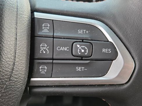 Used 2022 Jeep Compass Limited w/ Elite Group image 30