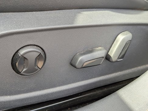 Certified 2021 Volkswagen Jetta SE w/ SE Cold Weather Package image 22