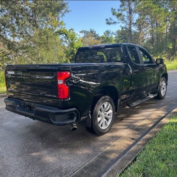 Used 2019 Chevrolet Silverado 1500 Custom image 3