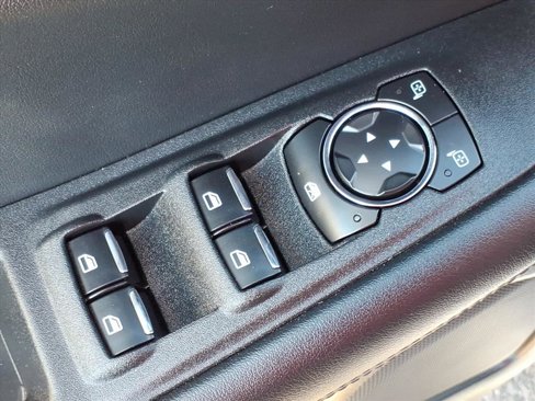 Used 2024 Ford Edge SEL image 12
