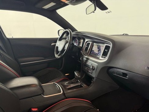 Used 2022 Dodge Charger SXT image 34