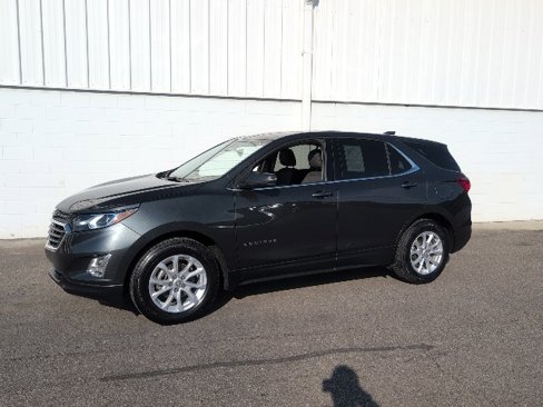 Used 2018 Chevrolet Equinox LT image 2