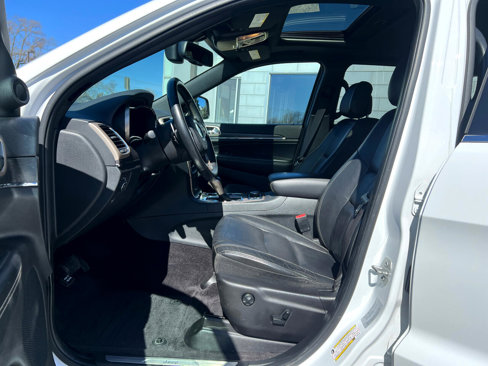 Used 2016 Jeep Grand Cherokee Limited image 14