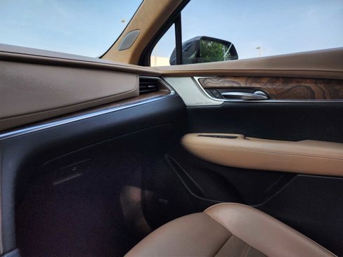Used 2021 Cadillac XT5 Premium Luxury w/ Platinum Package image 11