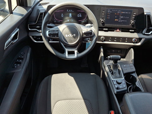 Used 2023 Kia Sportage LX image 11