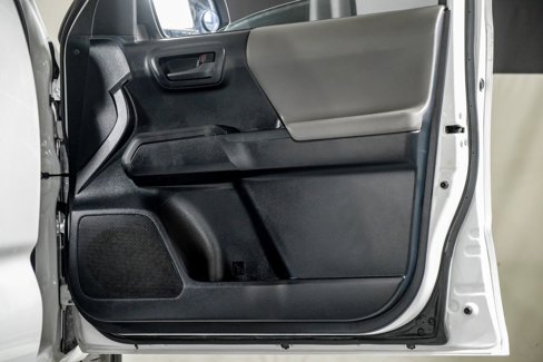 Used 2018 Toyota Tacoma SR image 31