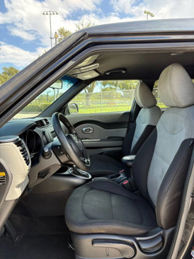 Used 2016 Kia Soul image 9