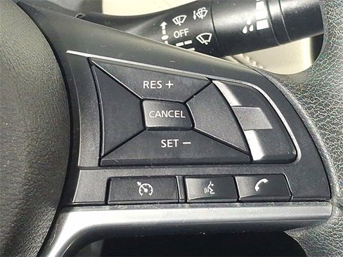 Used 2020 Nissan Versa SV image 24