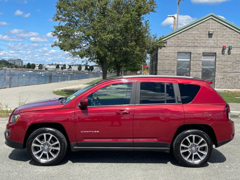 Used 2014 Jeep Compass Limited w/ Mopar Trailer Tow Group image 4