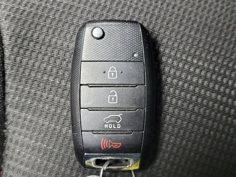 Used 2015 Kia Sorento LX image 32
